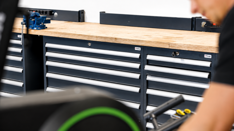 Werkbank op maat - Werkplaatsinrichting