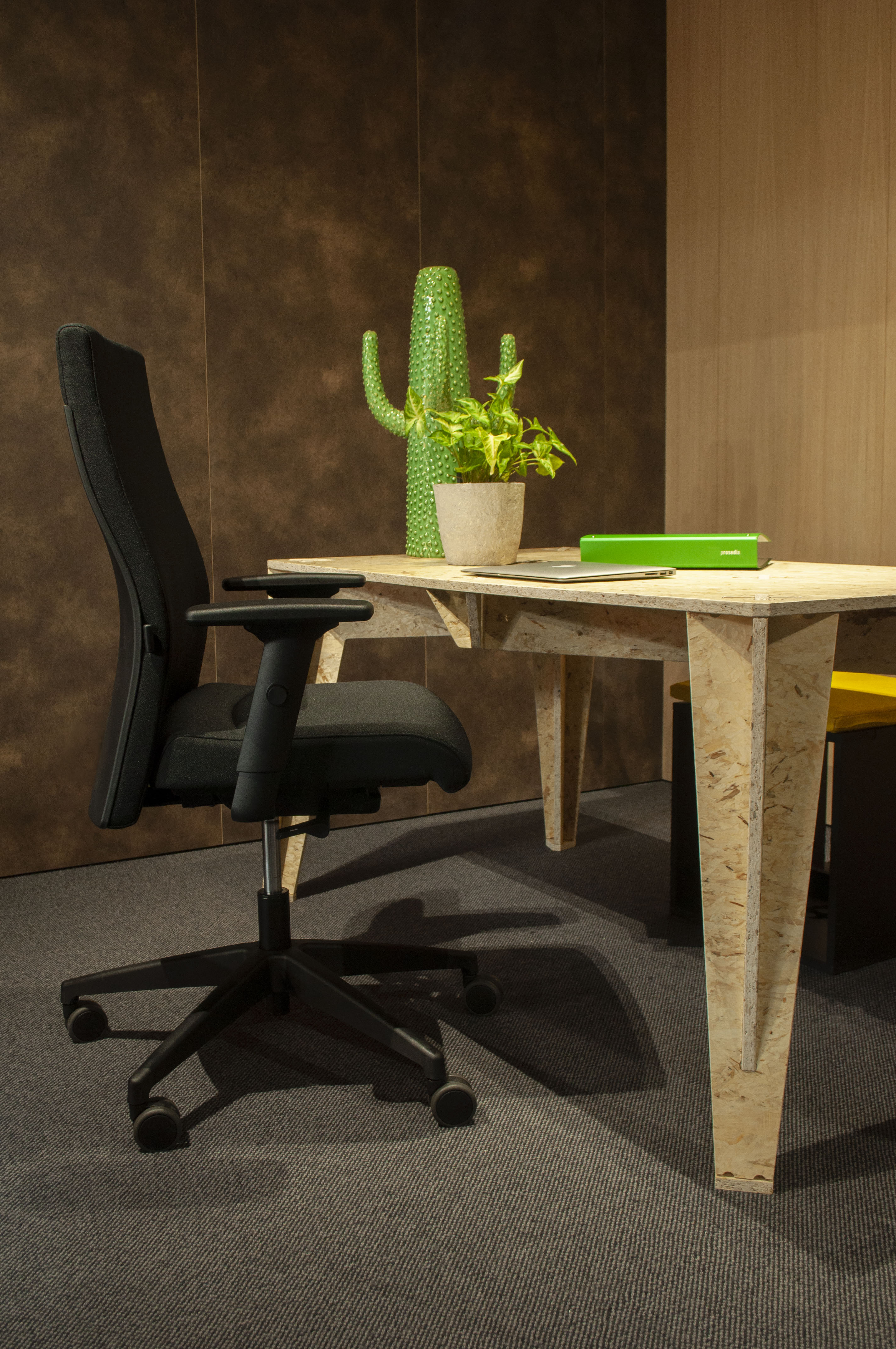 bureaustoelen met NEN-EN 1335 certificering