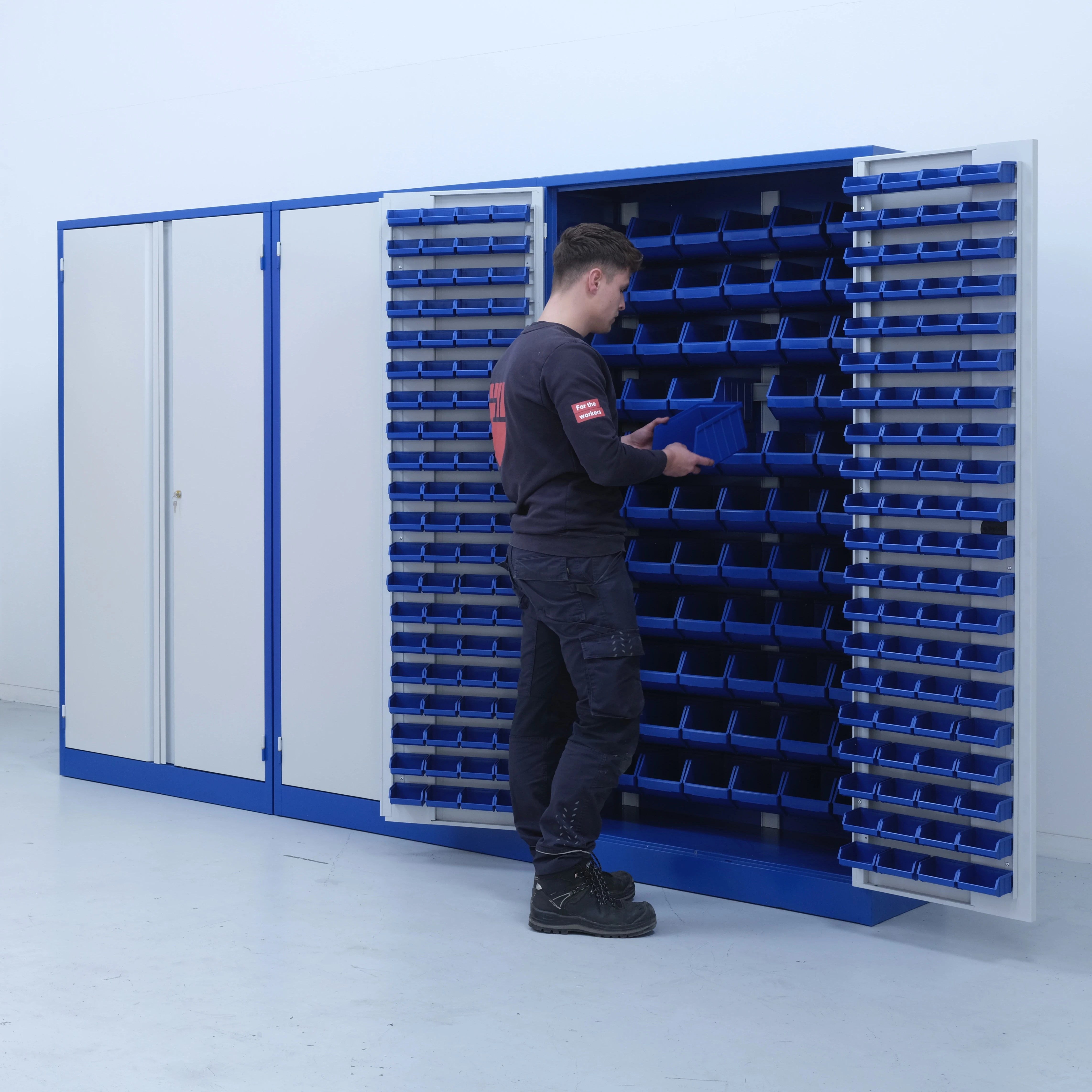 Bakkenstrippenkast met 271 bakken (2000x1000x450 mm) | Povag